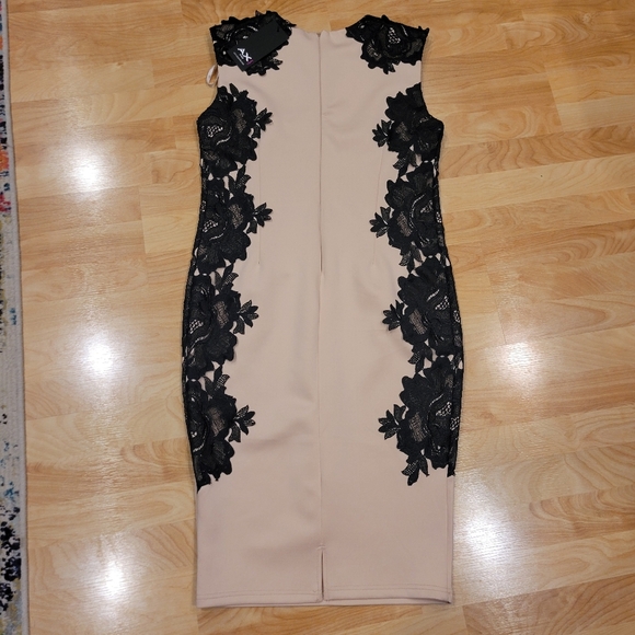 AX Paris Bodycon Applique Side Lace Midi Dress Size 18 New - Picture 4 of 8